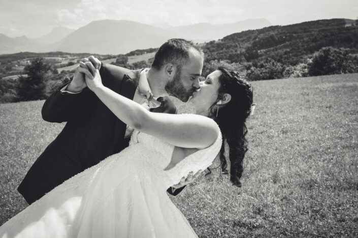 Photographe de mariage - Haute-Savoie - Annecy - Minzier - Genève - photos en extérieur Minzier - Frangy - Val des usses - Viry - Valleiry