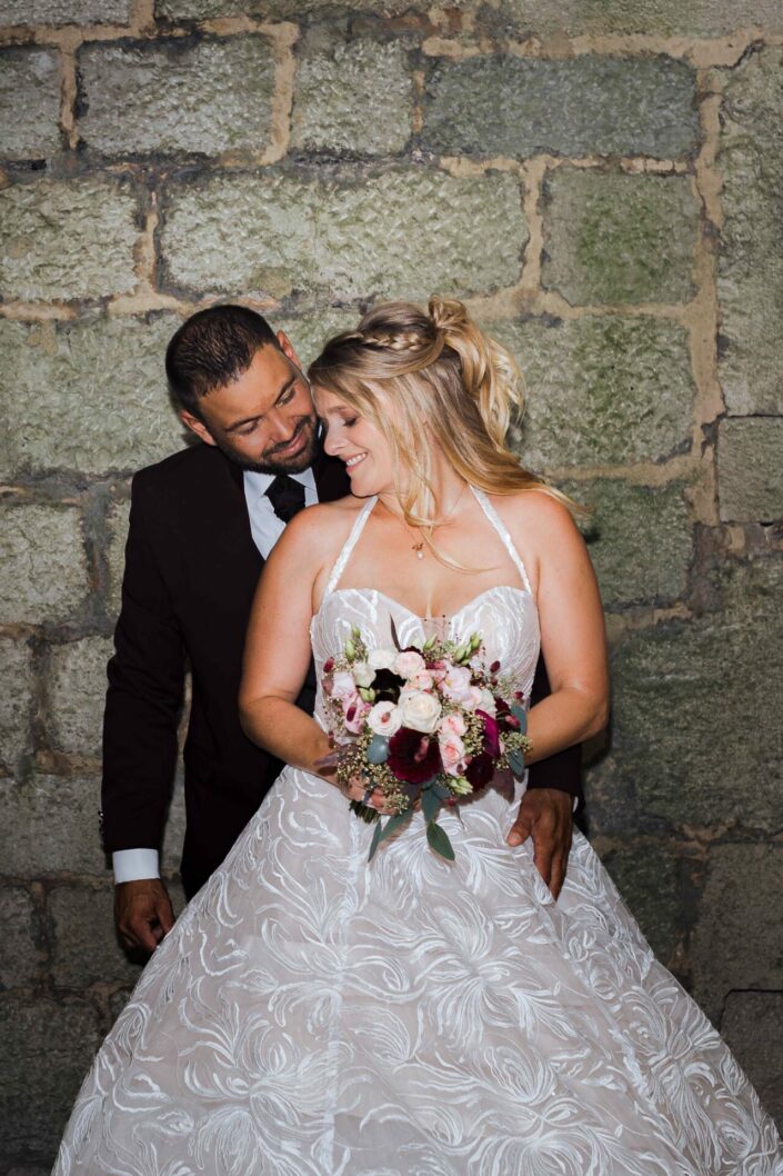 Photographe de mariage - Haute-Savoie - Annecy - Minzier - Genève - photos en extérieur Minzier - Frangy - Val des usses - Viry - Valleiry - photos de couple mariés - à Fort l'écluse