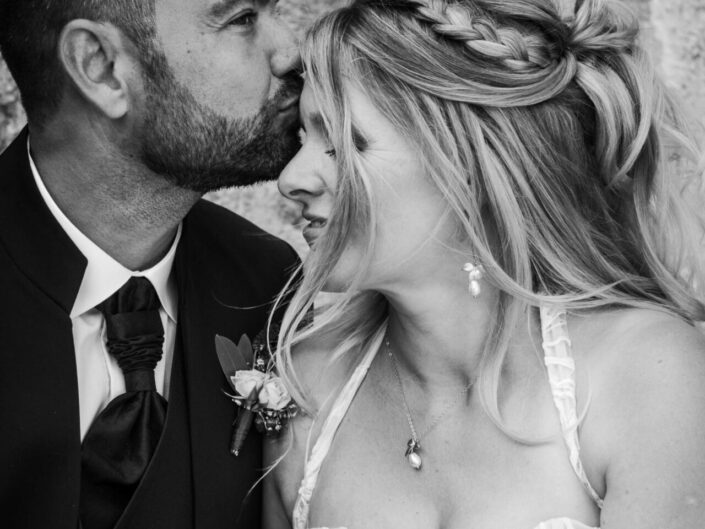 Photographe de mariage - Haute-Savoie - Annecy - Minzier - Genève - photos en extérieur Minzier - Frangy - Val des usses - Viry - Valleiry - photos de couple mariés - à Fort l'écluse