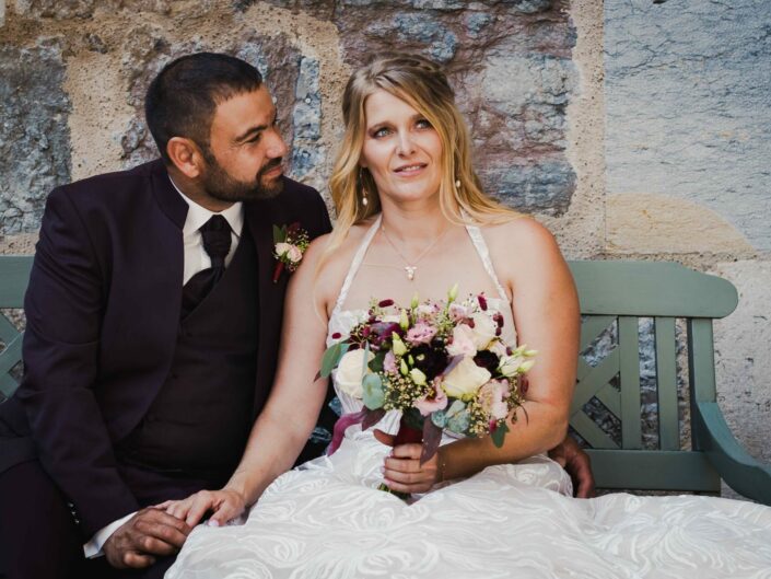 Photographe de mariage - Haute-Savoie - Annecy - Minzier - Genève - photos en extérieur Minzier - Frangy - Val des usses - Viry - Valleiry - photos de couple mariés - à Fort l'écluse