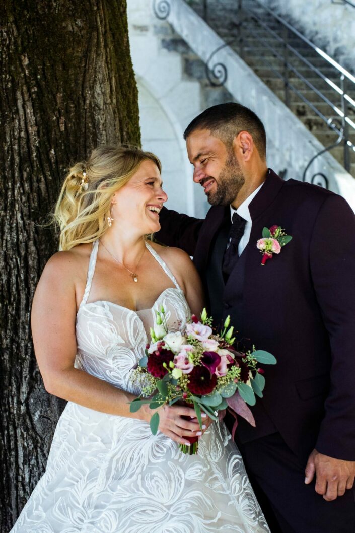 Photographe de mariage - Haute-Savoie - Annecy - Minzier - Genève - photos en extérieur Minzier - Frangy - Val des usses - Viry - Valleiry - photos de couple mariés - à Fort l'écluse