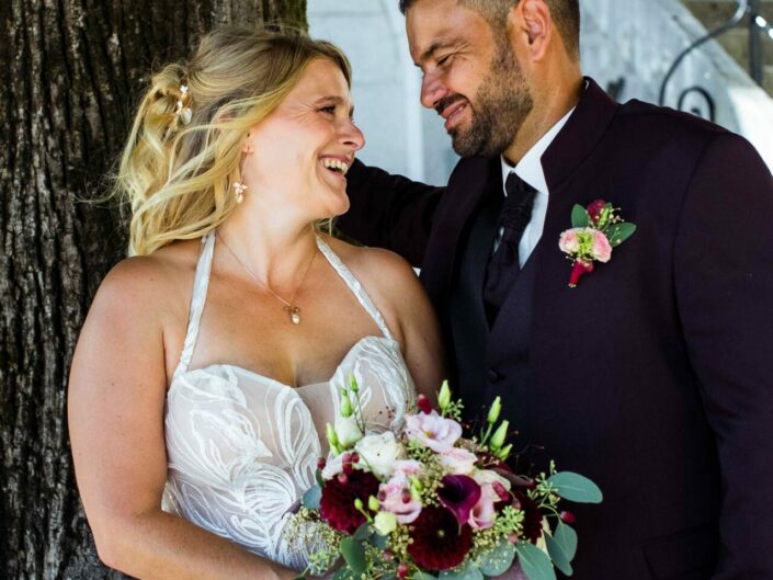 Photographe de mariage - Haute-Savoie - Annecy - Minzier - Genève - photos en extérieur Minzier - Frangy - Val des usses - Viry - Valleiry - photos de couple mariés - à Fort l'écluse