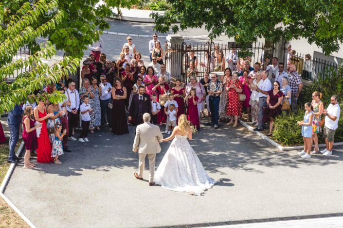 Photographe de mariage - Haute-Savoie - Annecy - Minzier - Genève - photos en extérieur Minzier - Frangy - Val des usses - Viry - Valleiry - cérémonie de mariage mairie et église