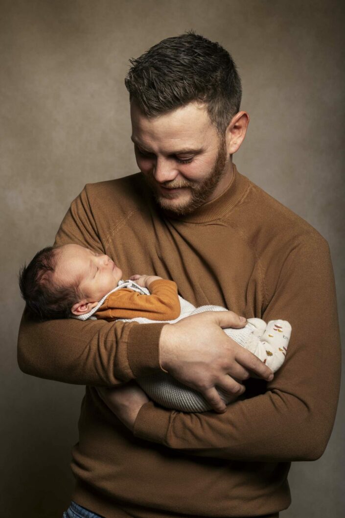 Photographe maternité naissance et allaitement bébé - Haute-Savoie - Annecy - Minzier - Genève - photos en studio à Minzier près de Frangy - Val des usses - Viry - Valleiry - Lac Léman - Thonon les bains - Evian les bains - Photographe de Haute-Savoie, Annecy